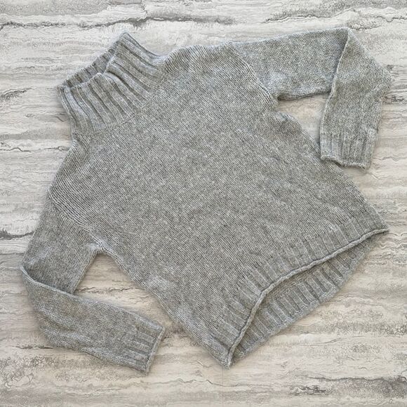 BP Cozy Gray Sweater - Picture 1 of 3